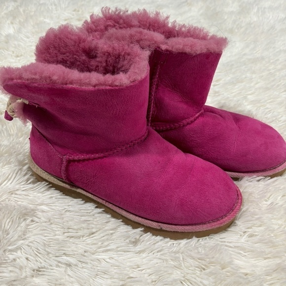 UGG SELENE FURIOUS FUCHSIA BOOTS Woman’s Size 7 - Picture 1 of 10
